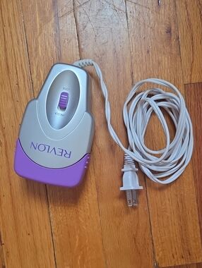 Revlon RV061C Palm Straightener, Corded